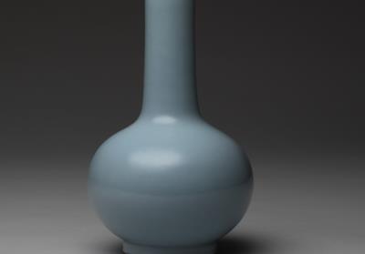 图片[3]-Long-necked vase with green glaze, Qing dynasty, Yongzheng reign (1723-1735)-China Archive